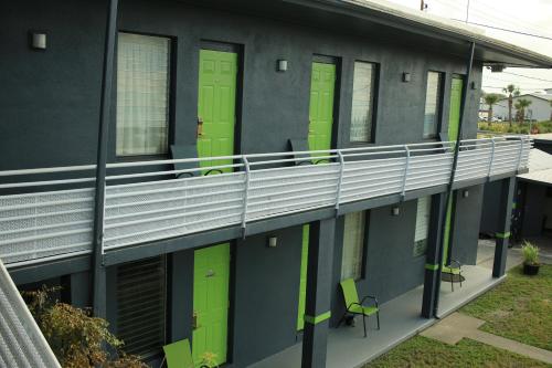 Travel Inn Fort Pierce - photo 36