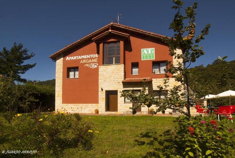 Apartamentos Rurales Argame — 4-Star Luxury Hotel in Castandiello, Spain