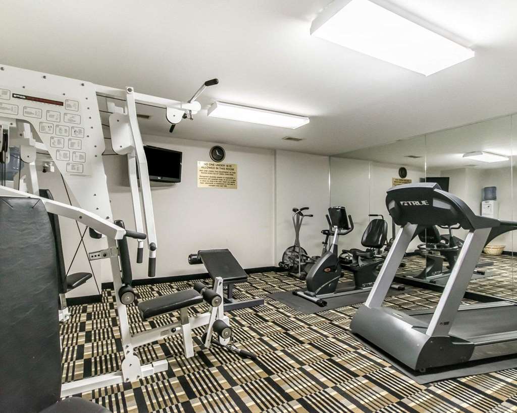 Quality Inn & Suites University Airport - photo 31