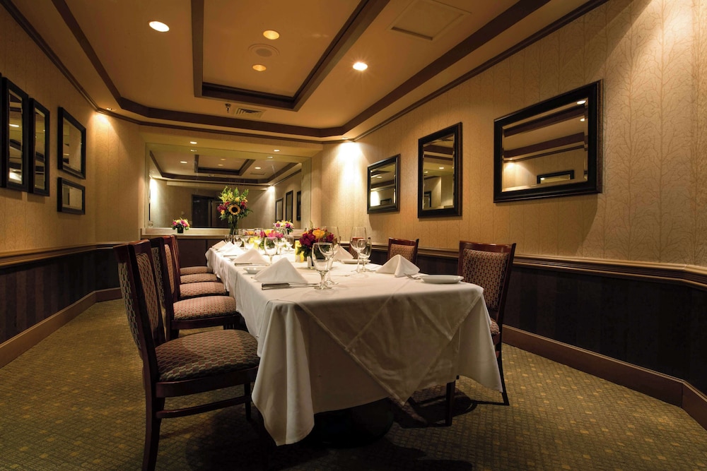 Embassy Suites Hotel Birmingham - photo 32