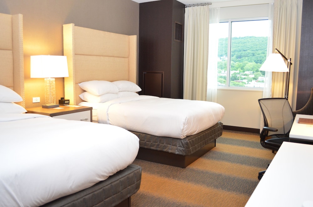 Doubletree By Hilton Reading - photo 13