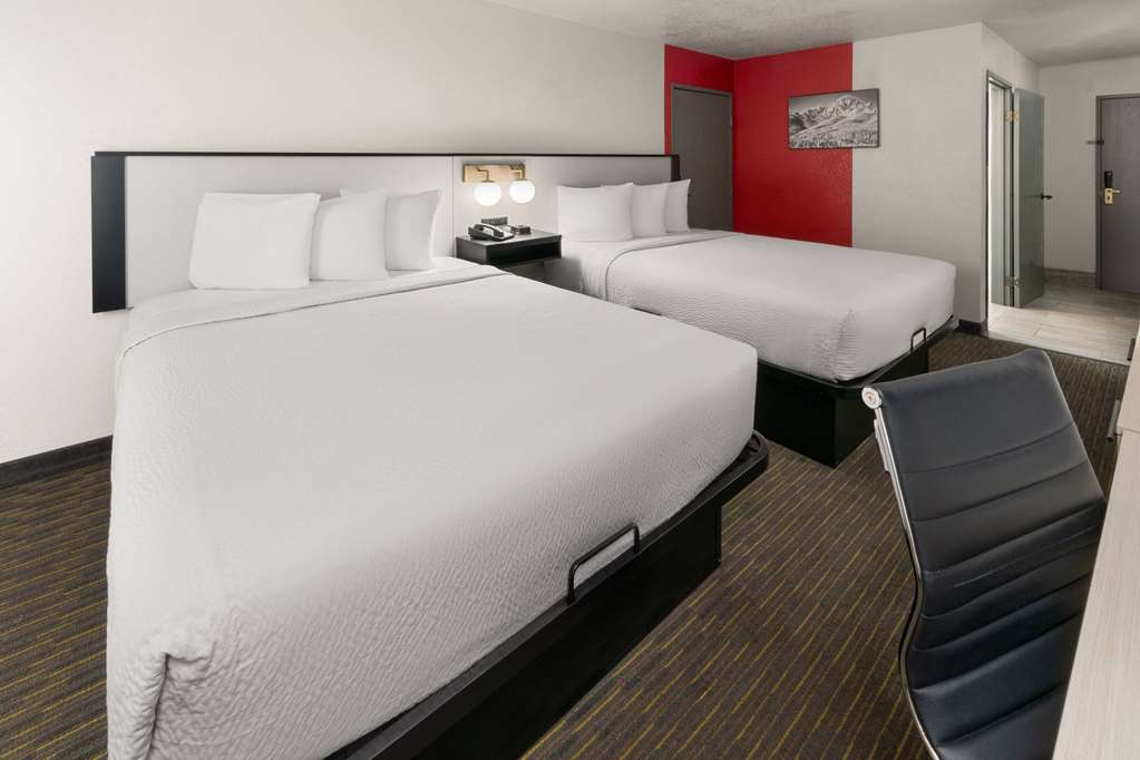 SYLO Hotel Denver Airport a Ramada by Wyndham - photo 22