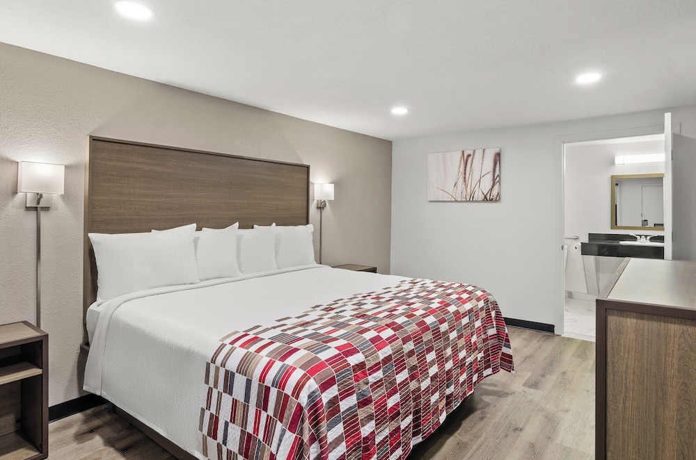 Red Roof Inn Wytheville - photo 11