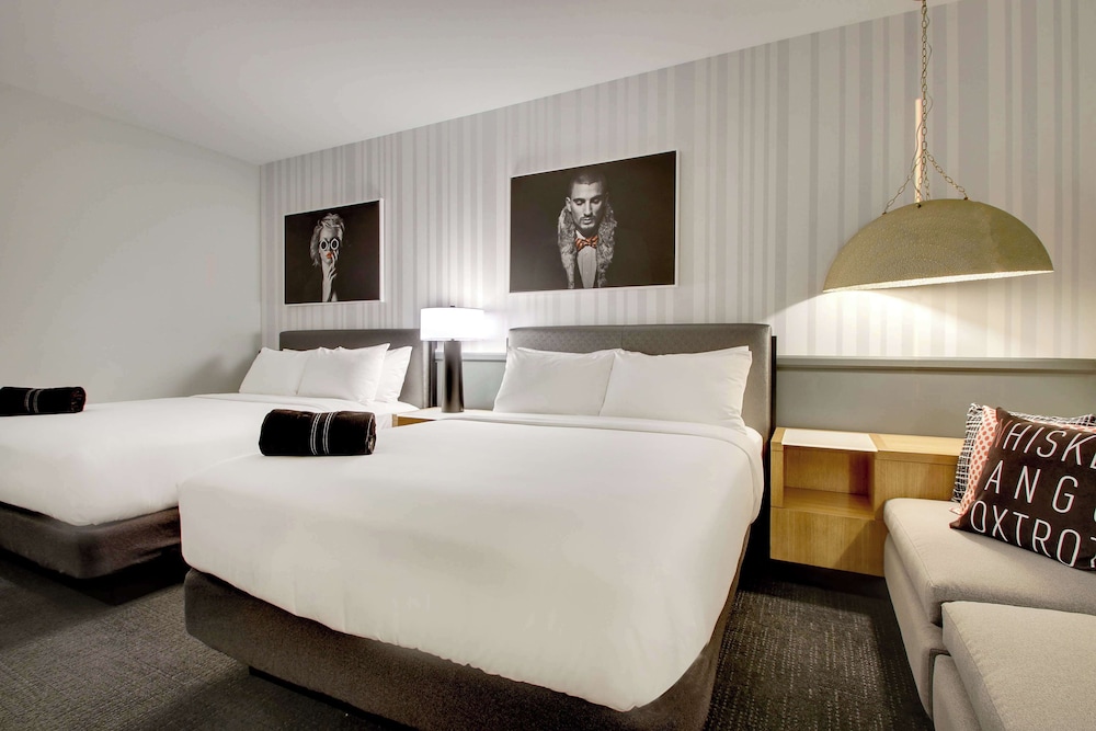 The Rose Chicago Tapestry Collection by Hilton - photo 26