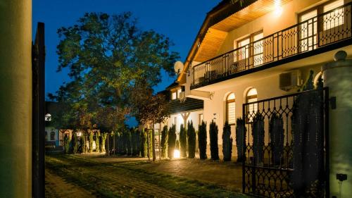 Diófa Apartman - last minute hotel in Keszthely