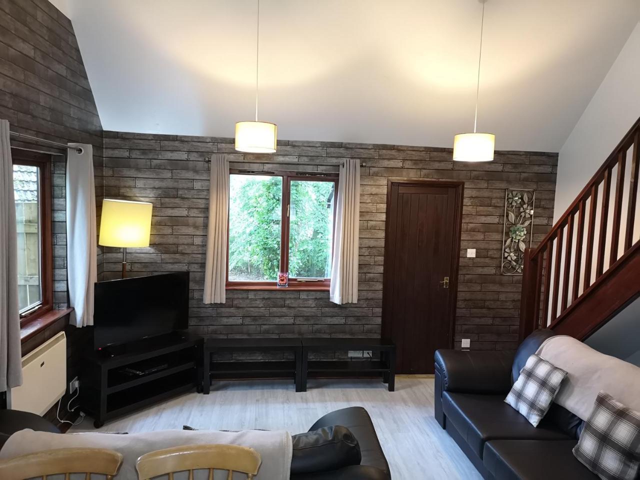 Primrose 20 Woodland Lodges Carmarthen Pembroke in Carmarthen, United Kingdom