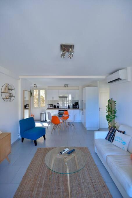 Beau 2p Tres Equipe Localisation Parfaite Ac in Villefranche-Sur-Mer, France