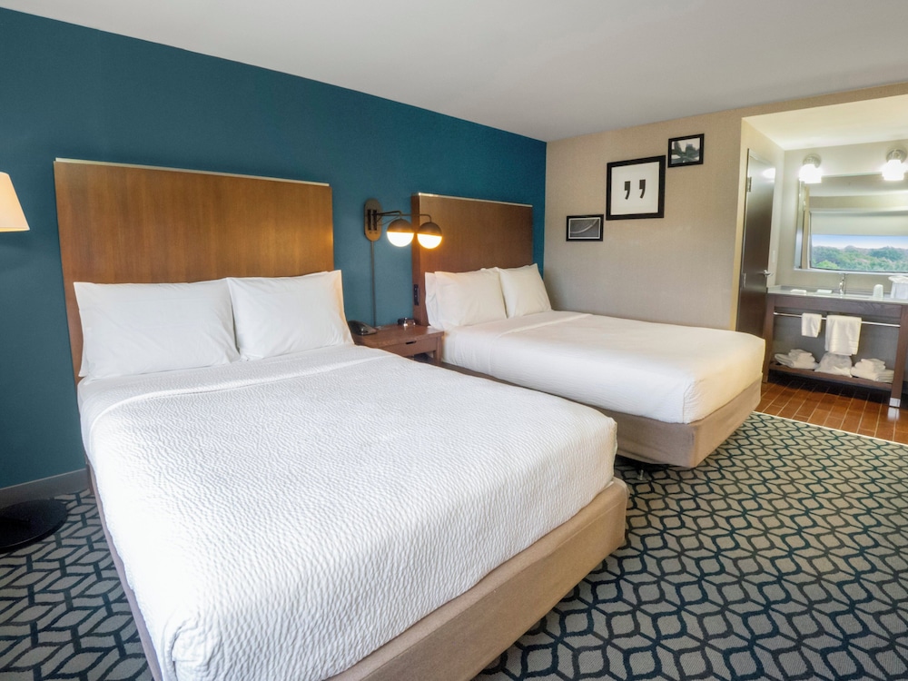 Crowne Plaza Niagara Falls NY Riverside by IHG - photo 14