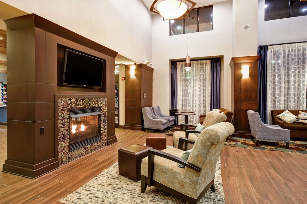 Hampton Inn & Suites Detroit Canton - photo 8