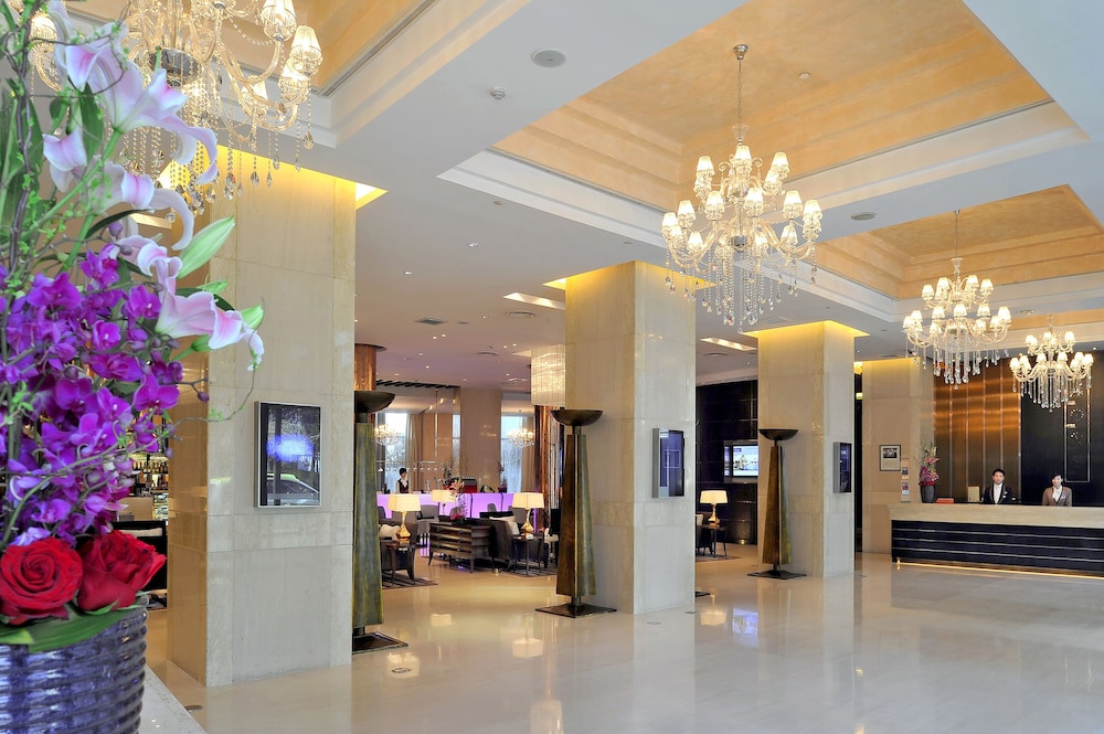 Grand Mercure Shanghai Hongqiao — 4-Star Luxury Hotel in Shanghai, People's Republic of China