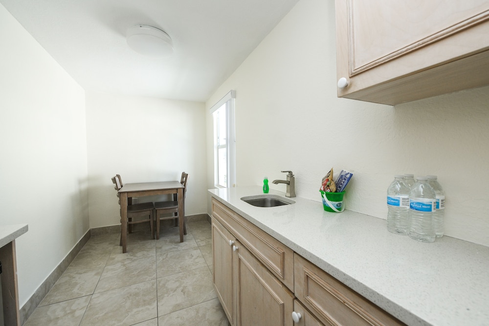Siesta Key Beach Resort and Suites - photo 58