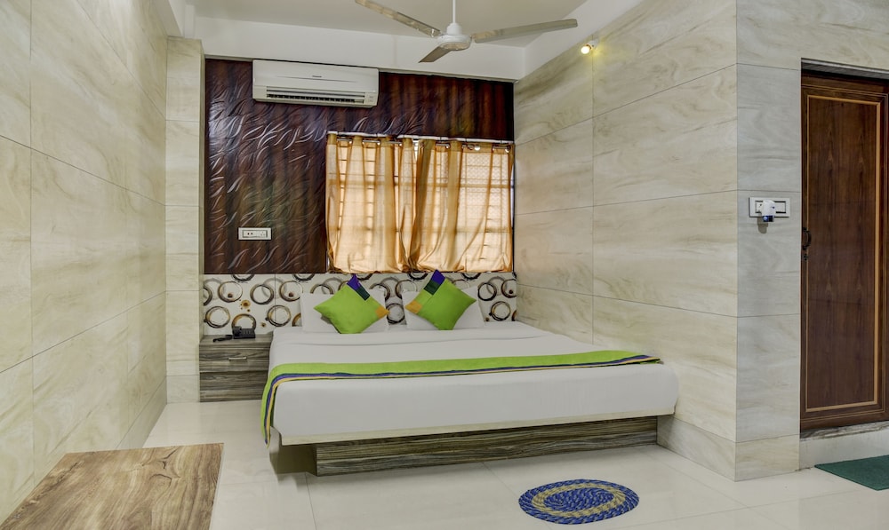 OYO 14795 Hotel Priyanshu in Siliguri, India