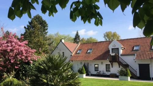 Gîte Les Grands Arbres — hotel in Merville