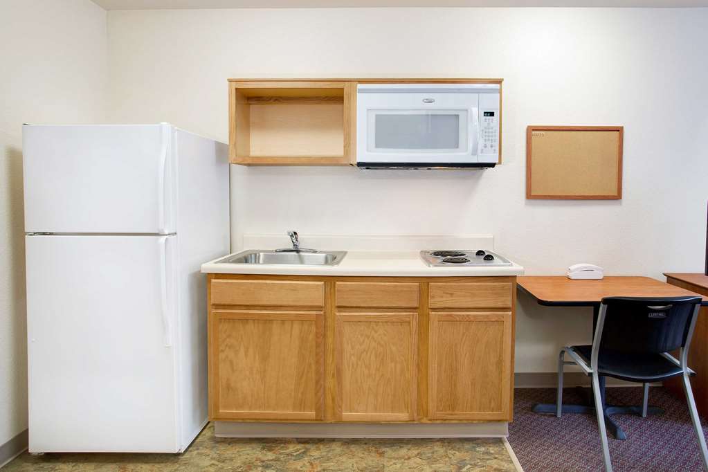WoodSpring Suites Asheville Biltmore West - photo 14