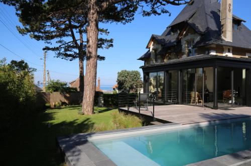 Cigognes Trouville in Trouville-Sur-Mer, France