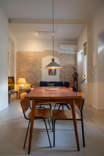 Athenian Cypress House Atelier — 4-Star Luxury Hotel in Athens, Greece