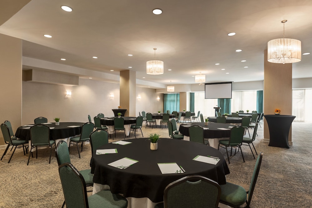 Holiday Inn Miami Beach Oceanfront by IHG - photo 62