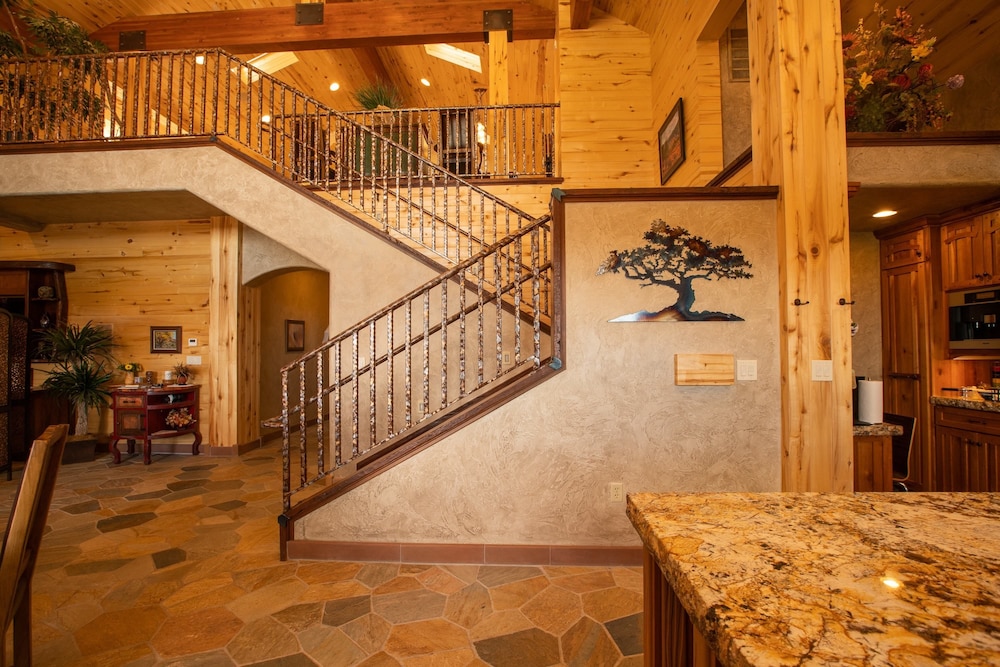 Cougar Ridge Resort LLC - photo 50