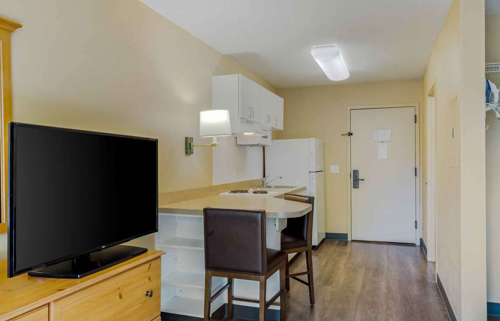 Extended Stay America Suites Boston Waltham 52 4th Ave - photo 16