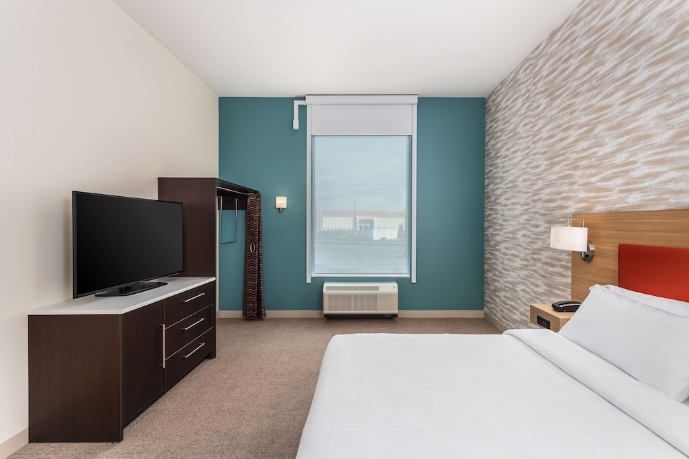 Home2 Suites by Hilton Cedar Rapids Westdale - photo 6