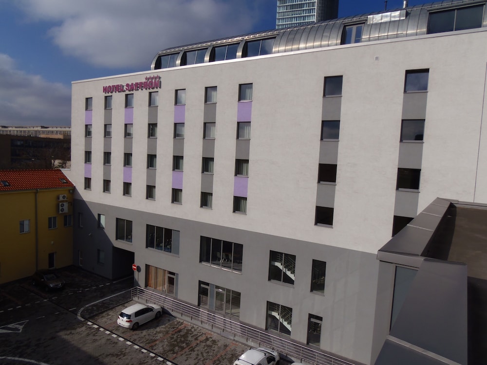 Hotel Saffron - carbon neutral hotel in Bratislava
