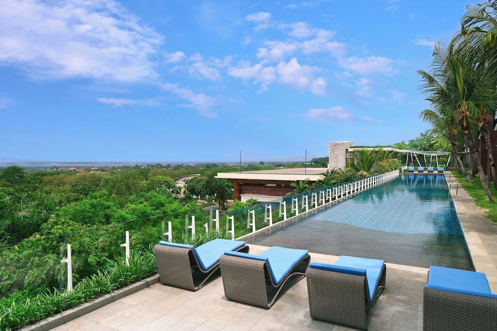 Golden Tulip Bay View Hotel & Convention Bali