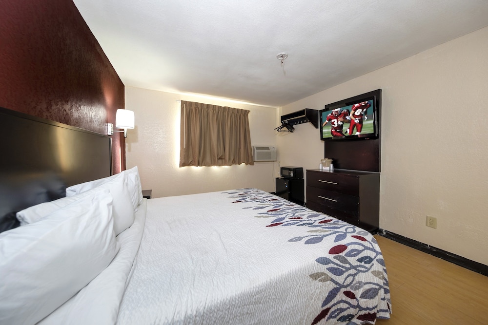 Red Roof Inn Jacksonville Cruise Port - photo 5