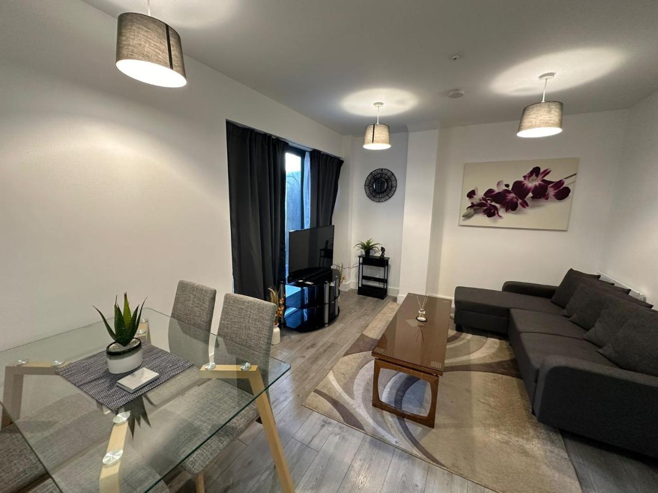 Hemel Apartments Hemel Haven — 4-Star Luxury Hotel in Hemel Hempstead, United Kingdom