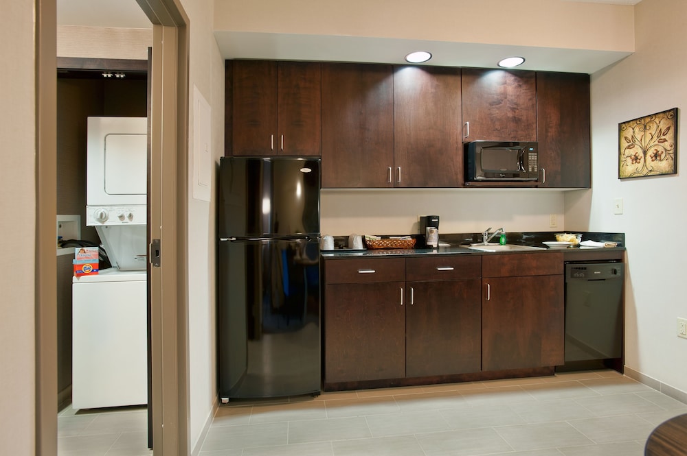 Holiday Inn Express Hotel & Suites Dayton South I 675 by IHG - photo 3