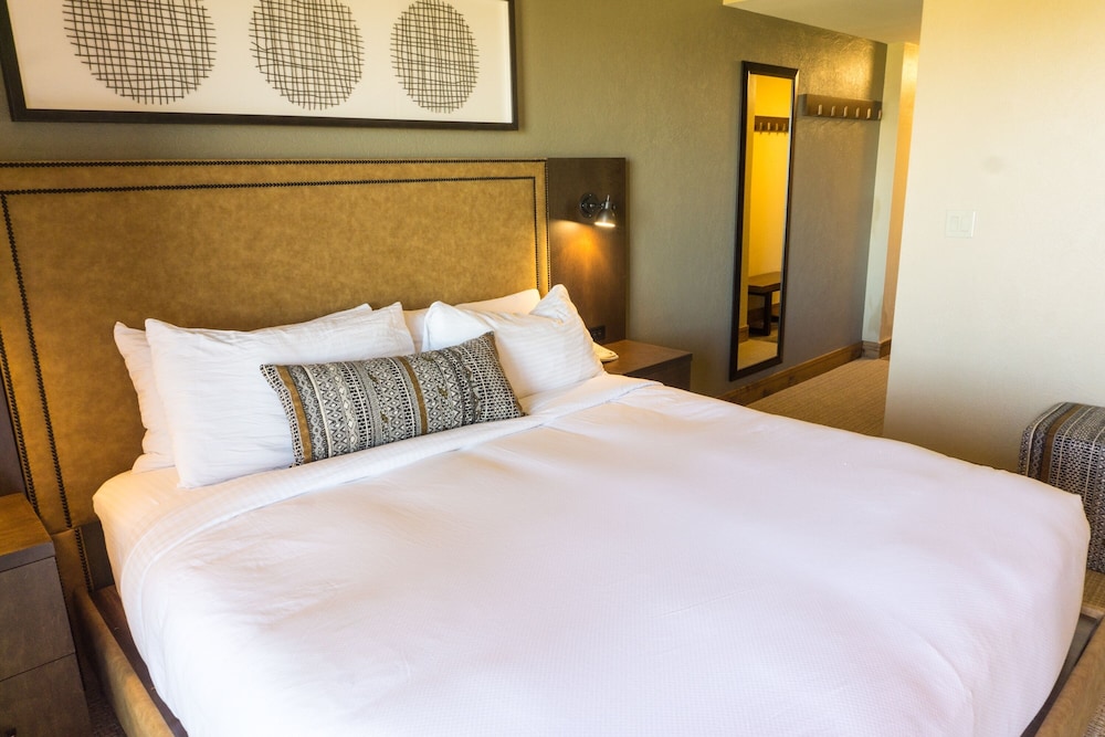 Deluxe condo in newly remodeled Grand Summit Hotel by RedAwning Save 20 on 7 Nights - photo 6