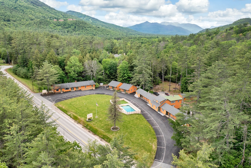 The Inn & More - carbon neutral hotel in Bartlett