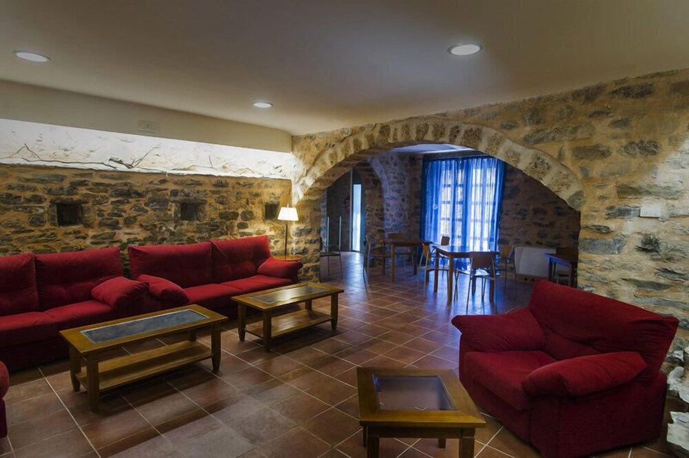 Ligüerre Enoturismo Resort — hotel in Abizanda
