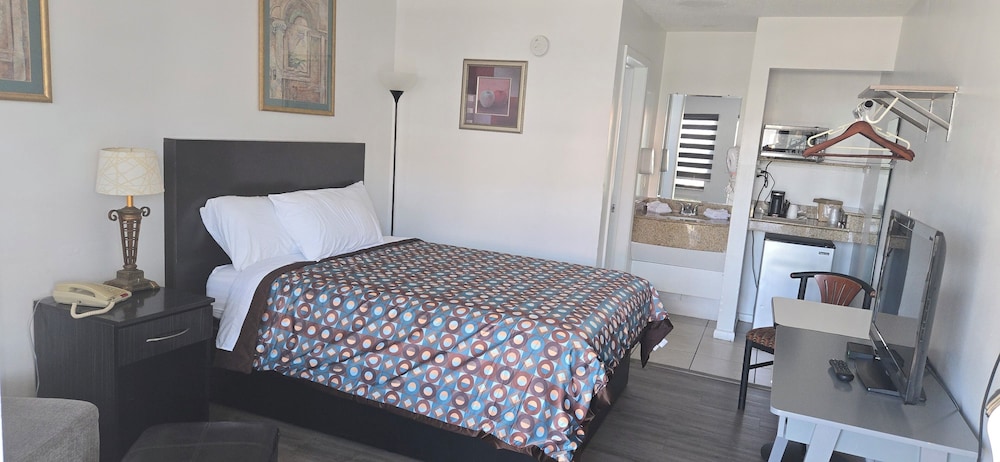 Merida Inn and Suites - photo 12