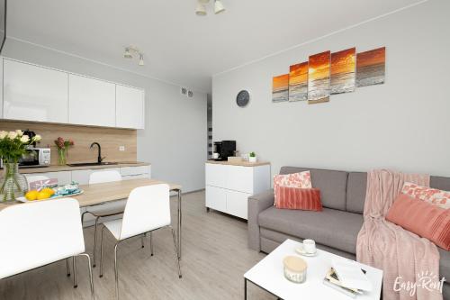 Grunwaldzka 12 B22 Easy Rent Apartments 50m od plaży — 4-Star Luxury Hotel in Pobierowo, Poland