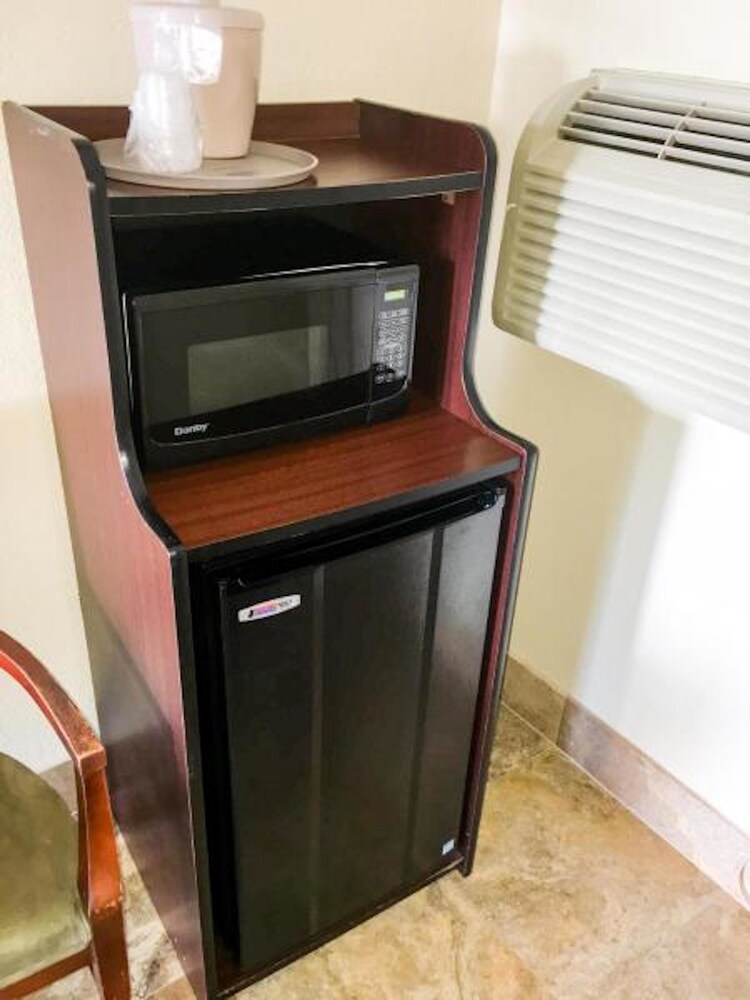 Budget Inn Ft Myers - photo 19