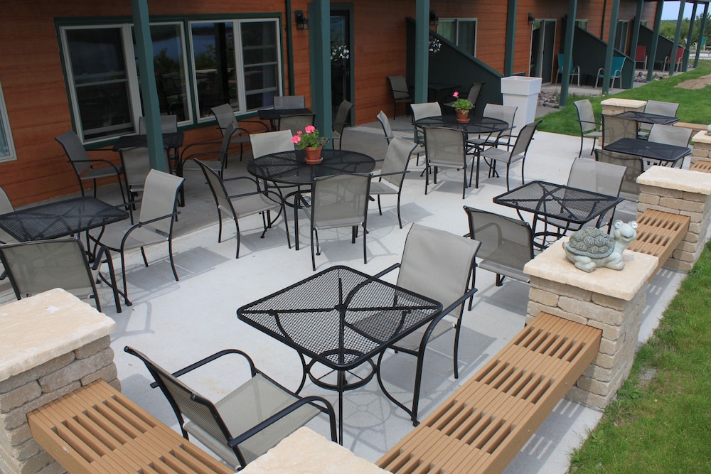 Holiday Inn Express Munising Lakeview by IHG - photo 42
