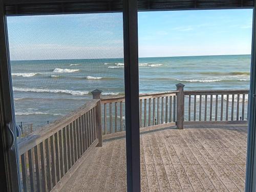 Pelican Point Private Retreat — Sheboygan — photo 3