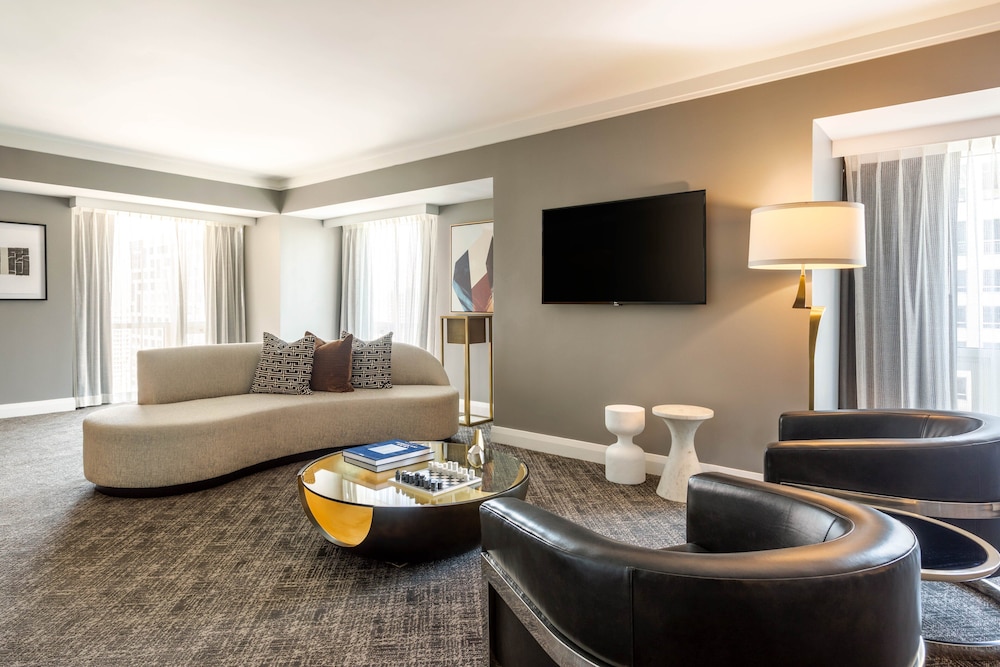 Omni Los Angeles Hotel at California Plaza - photo 33