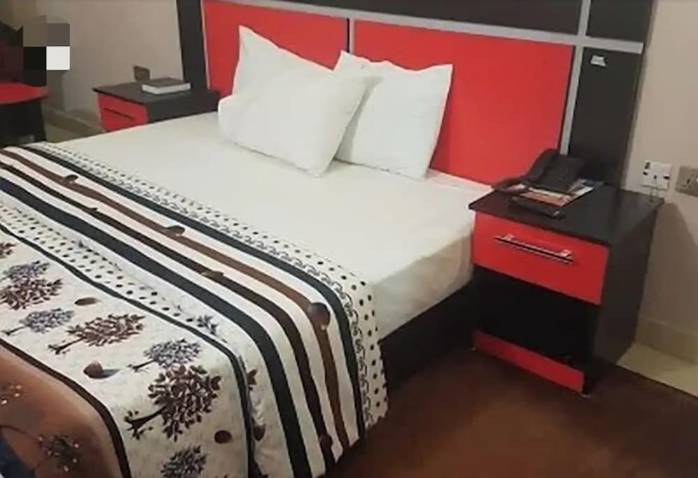 Delve Hotel and Suites — Calabar — photo 4