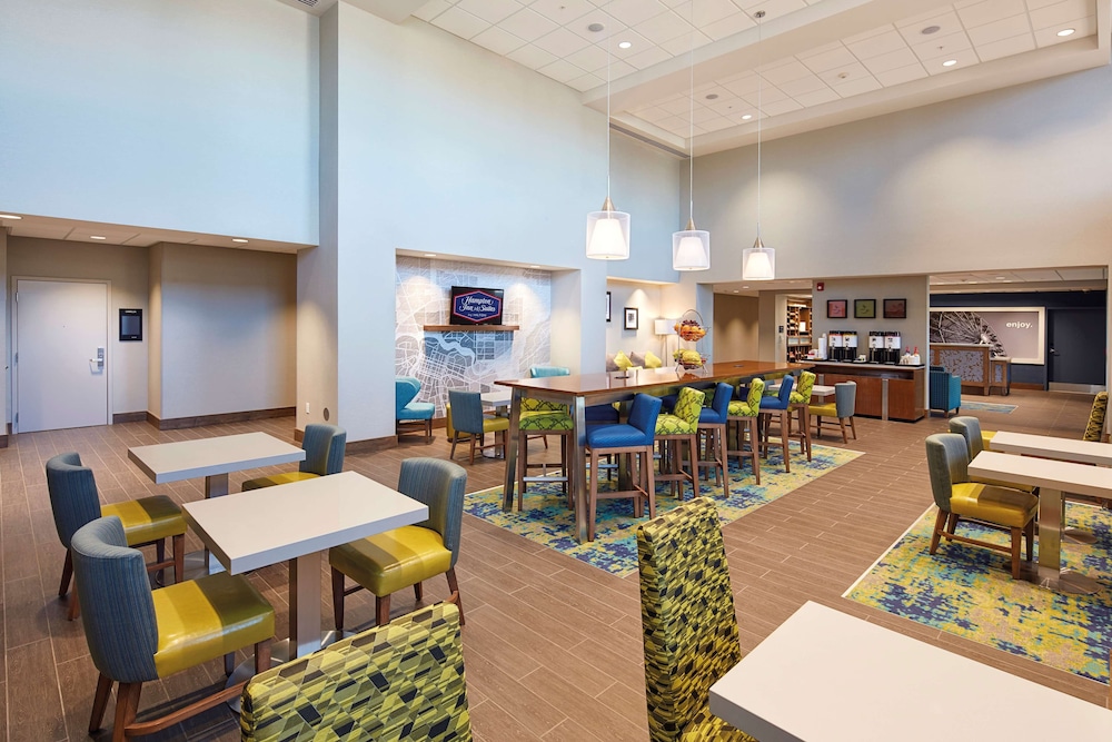 Hampton Inn & Suites Sacramento at Csus - photo 7
