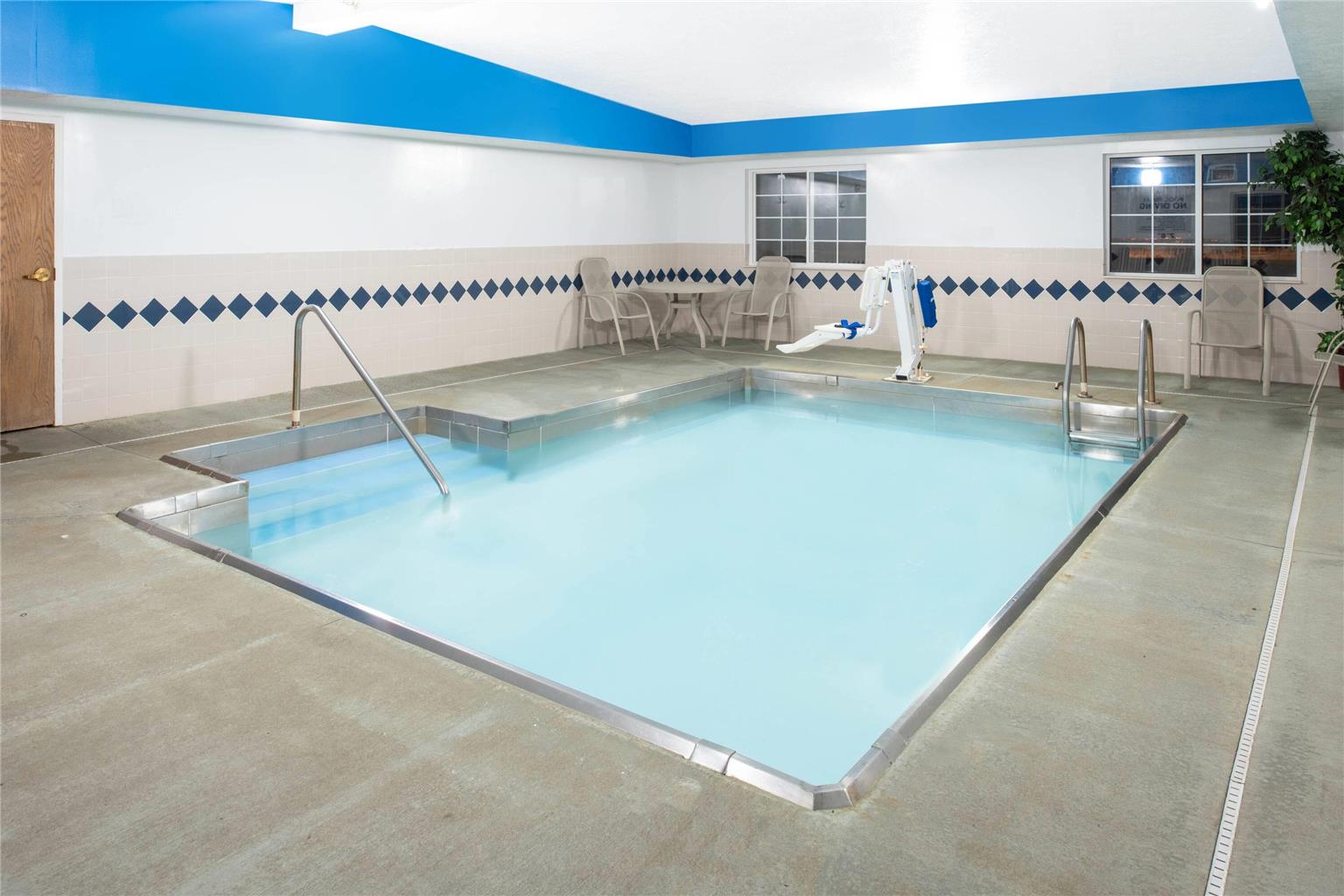 Microtel Inn & Suites by Wyndham Springfield - photo 4