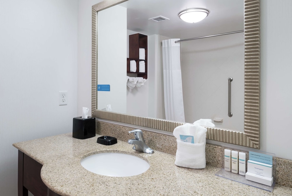 Hampton Inn & Suites Panama City Beach Pier Park Area - photo 24