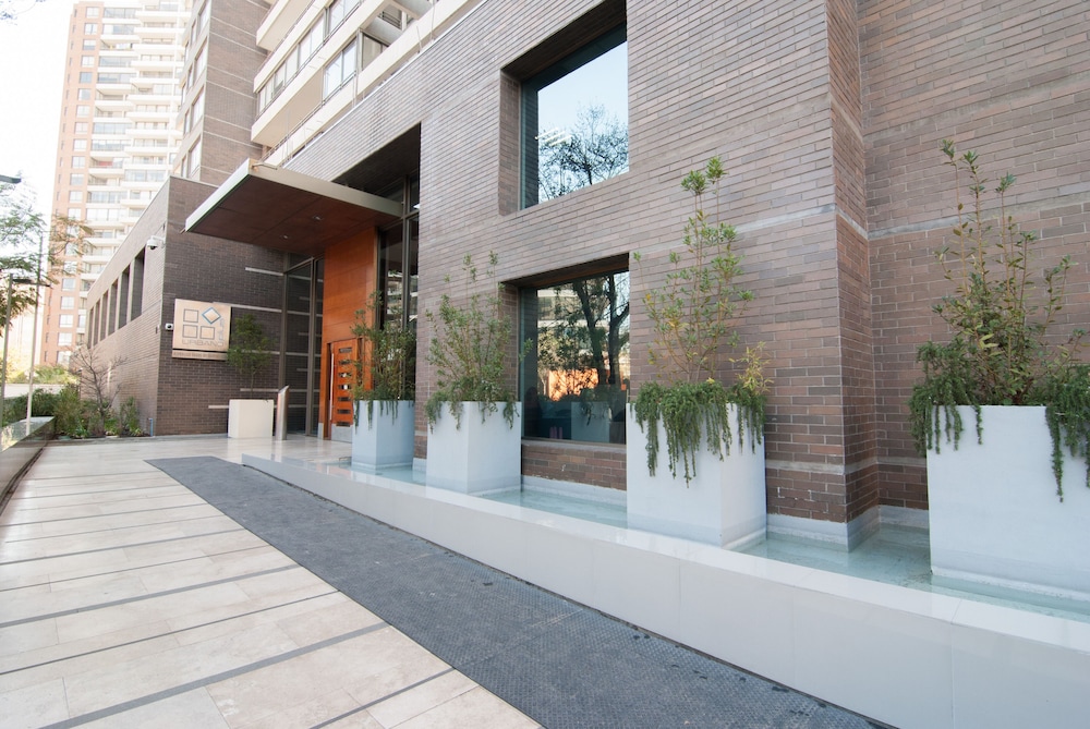 Views Cordillera — 4-Star Luxury Hotel in Santiago, Chile