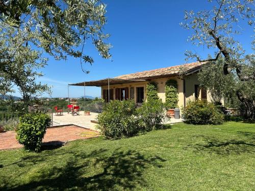 Olivella e Oleandra - carbon neutral hotel in Ginestra