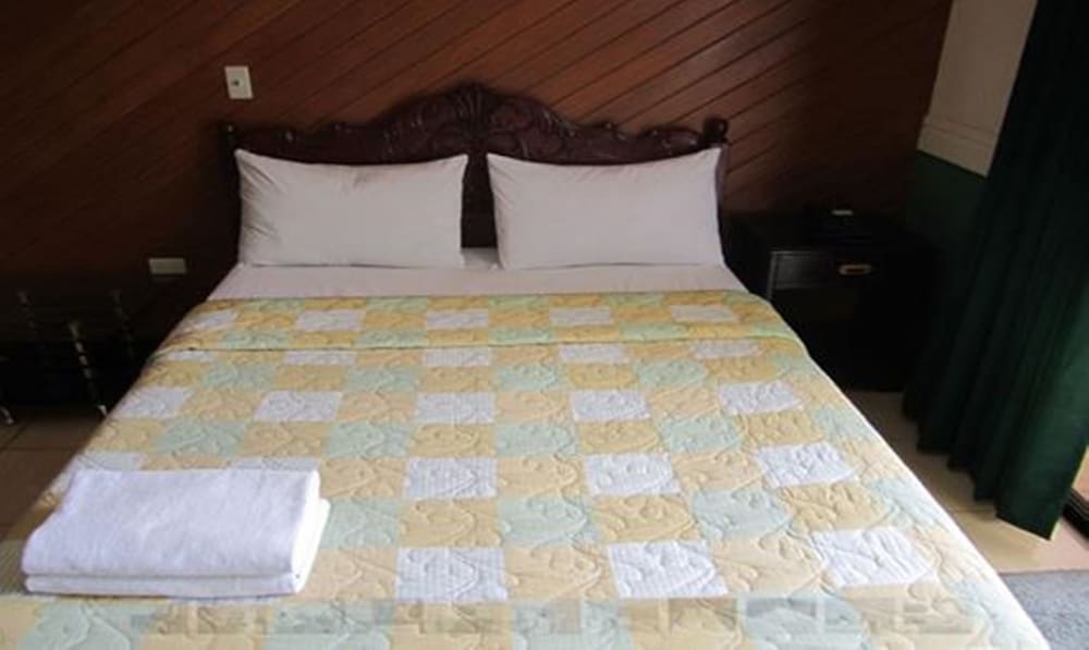 Natalia Hotel — Angeles City — photo 2