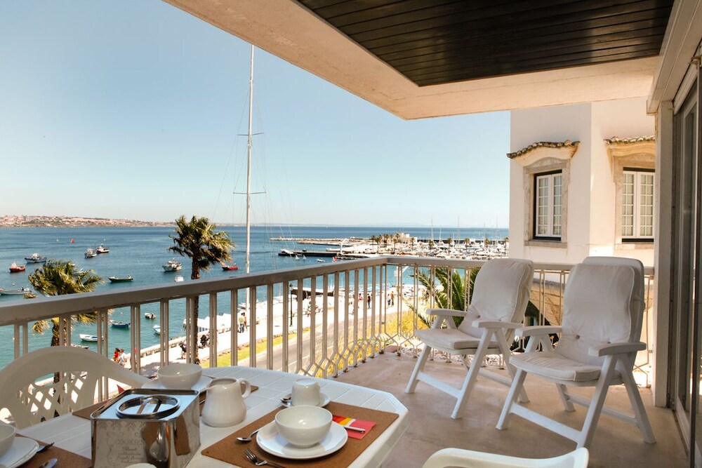 Romantic Apartment Sea View Cascais Bay