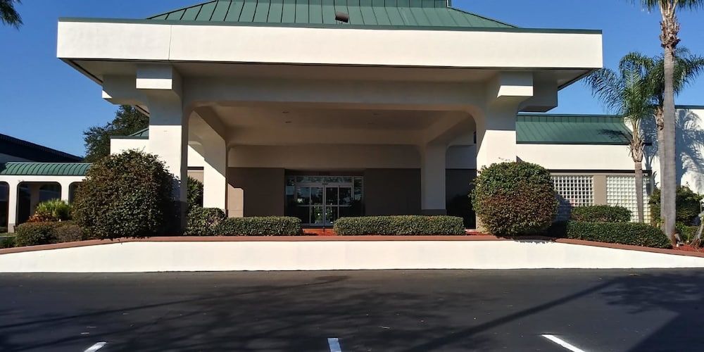 SureStay Plus Hotel by Best Western Clearwater Central - photo 13
