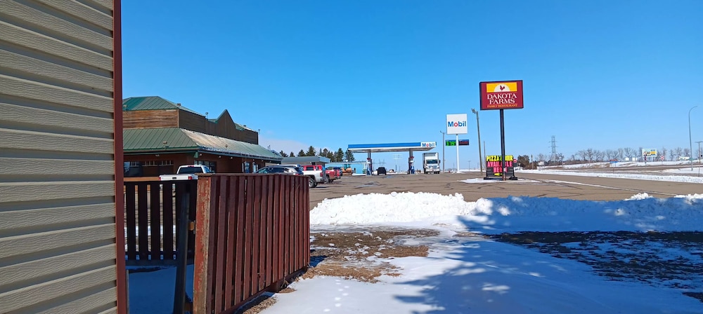 Scotwood Motel by OYO Washburn ND - photo 36