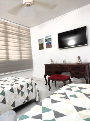 Hospedaje a pocos metros del mar y del Centro histórico - last minute hotel in Santa Marta