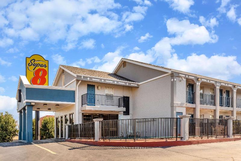 Super 8 By Wyndham Tulsa Arpt St Fairgrounds - photo 4
